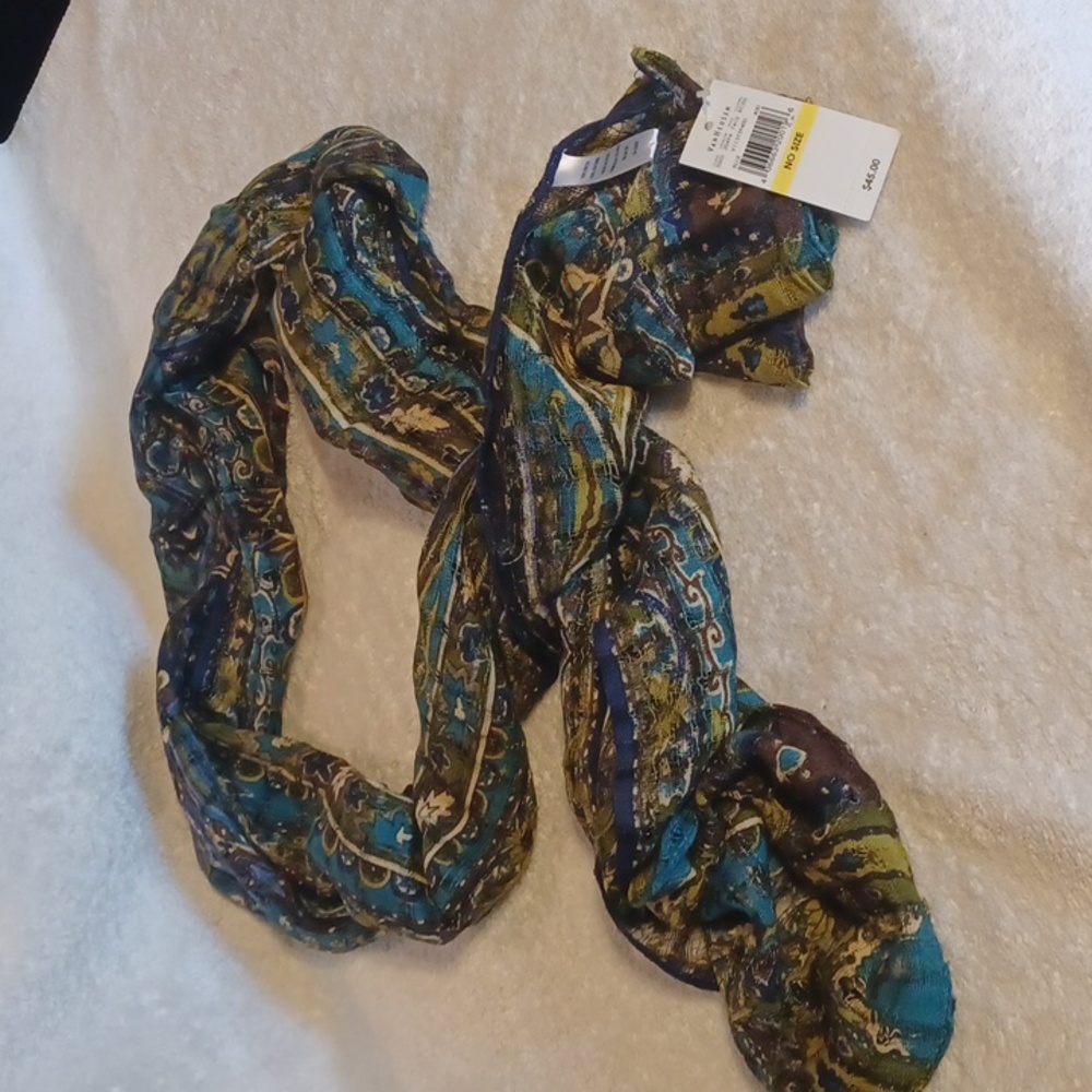 Van Heusen scarf 20x67 inches blue and green nwt